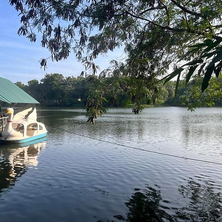 Pelican Lake Удавалаве Екстериор снимка