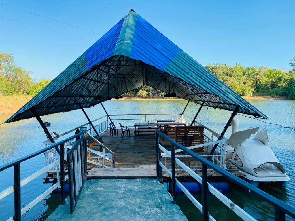 Pelican Lake Удавалаве Екстериор снимка