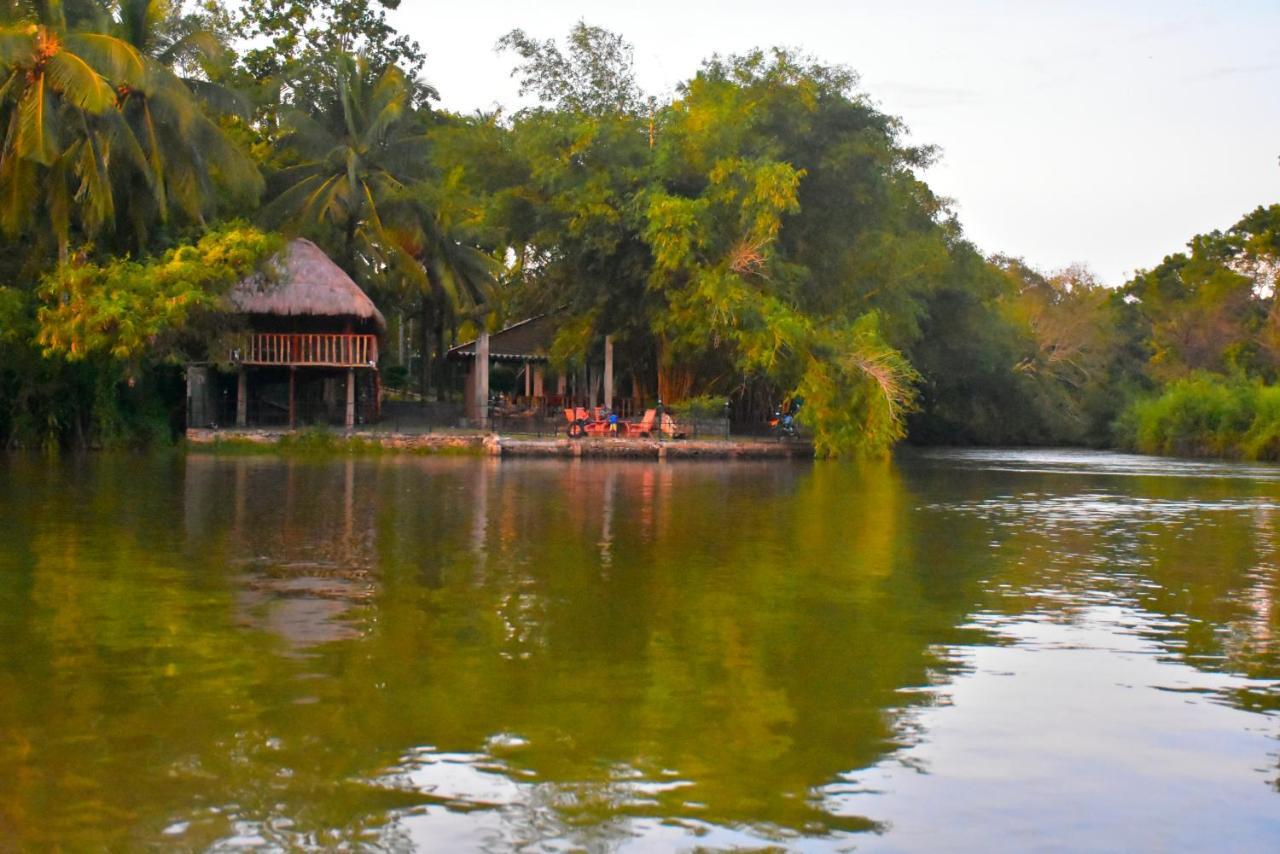 Pelican Lake Удавалаве Екстериор снимка